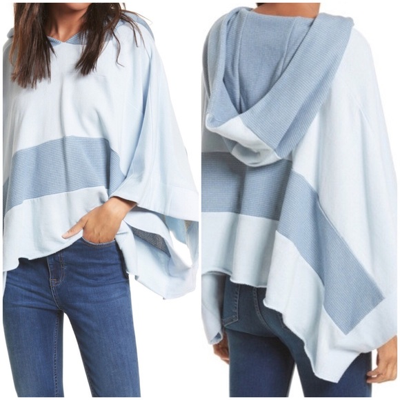 Free People Tops - 💖HP💖Free People Poncho
